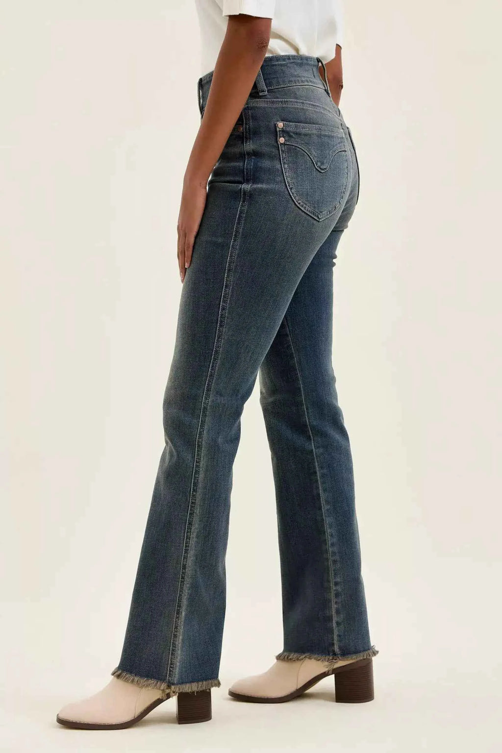 High-waist frayed hem jeans — additional view 2