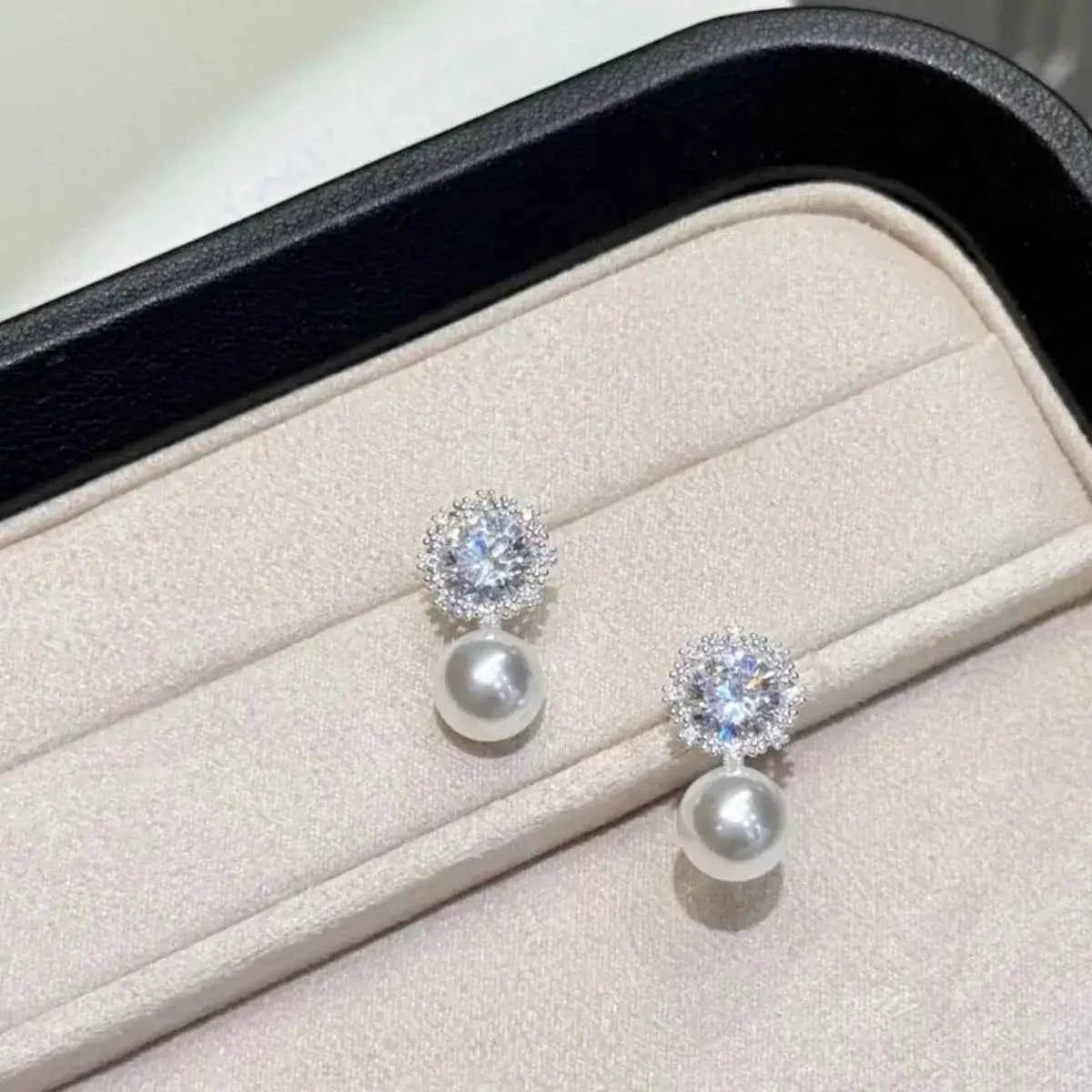 Zircon pearl drop earrings in silver-plated alloy — additional view 2