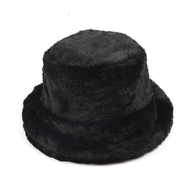 Black wide-brim winter bucket hat for women
