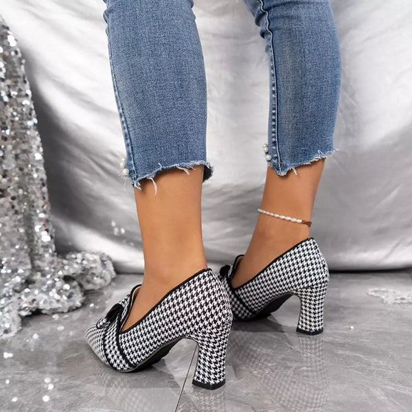 Point toe block heel pumps — additional view 3