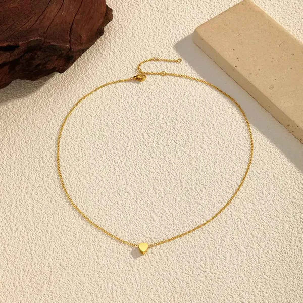 Heart pendant necklace in 18K gold-plated finish — additional view 3