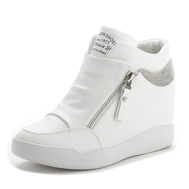Canvas platform sneakers back zipper detail