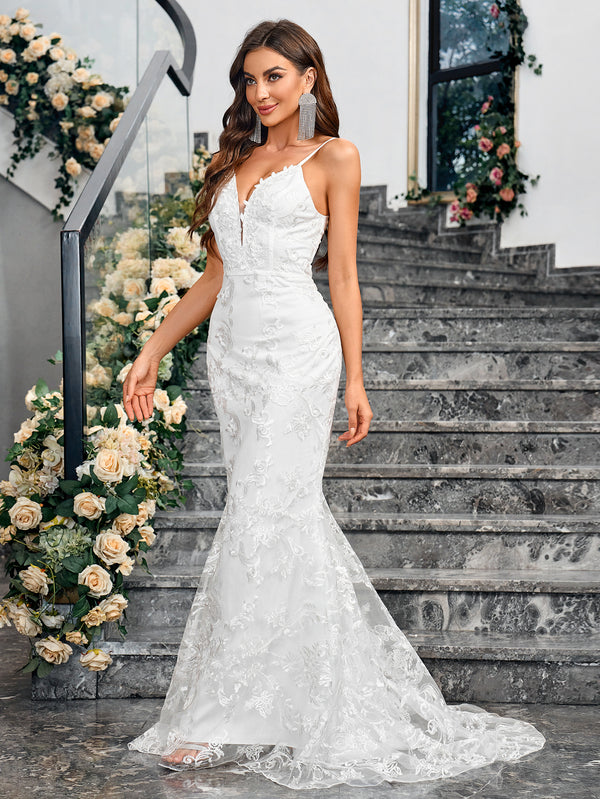 Embroidered V-neck sheath dress — additional view 5