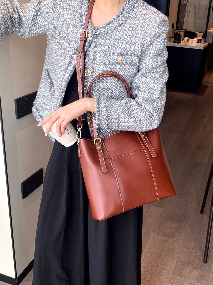 Leather tote bag interior pocket detail