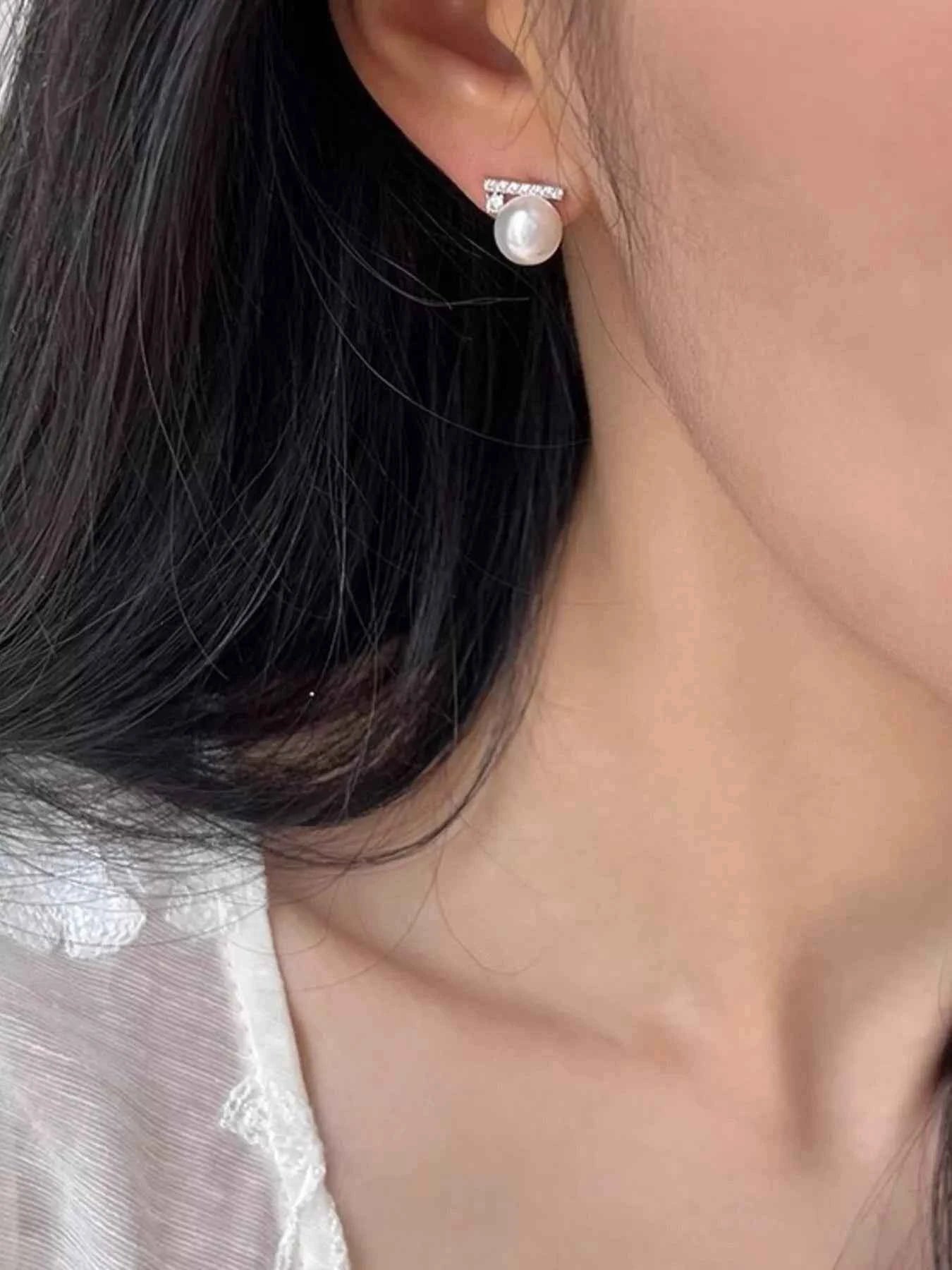 Pearl and zircon stud earrings in silver-plated alloy — additional view 5