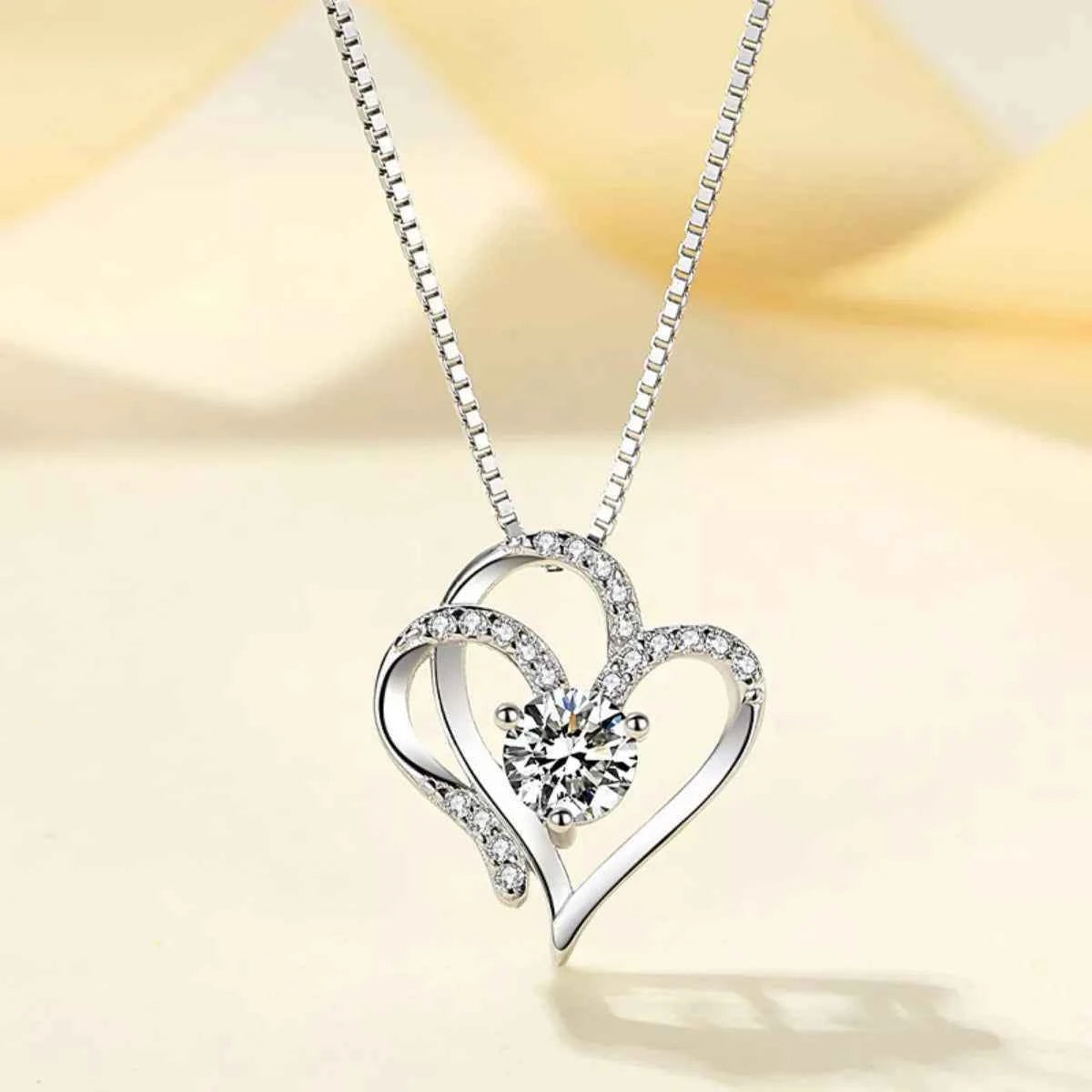 Zircon heart pendant necklace in silver-plated alloy — additional view 2