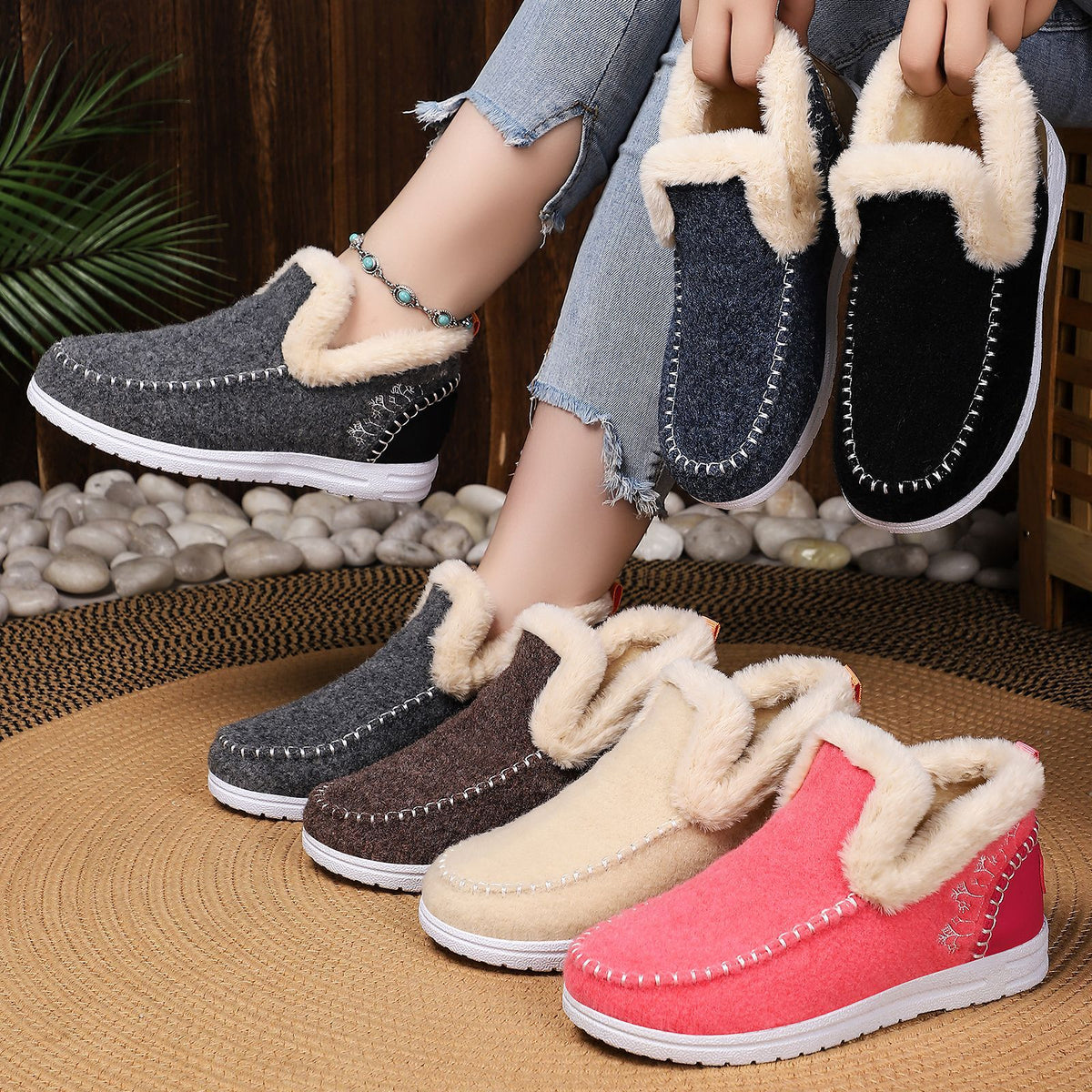Women's Warm Lined Flat Winter Boots-Splashis, alternate view 1
