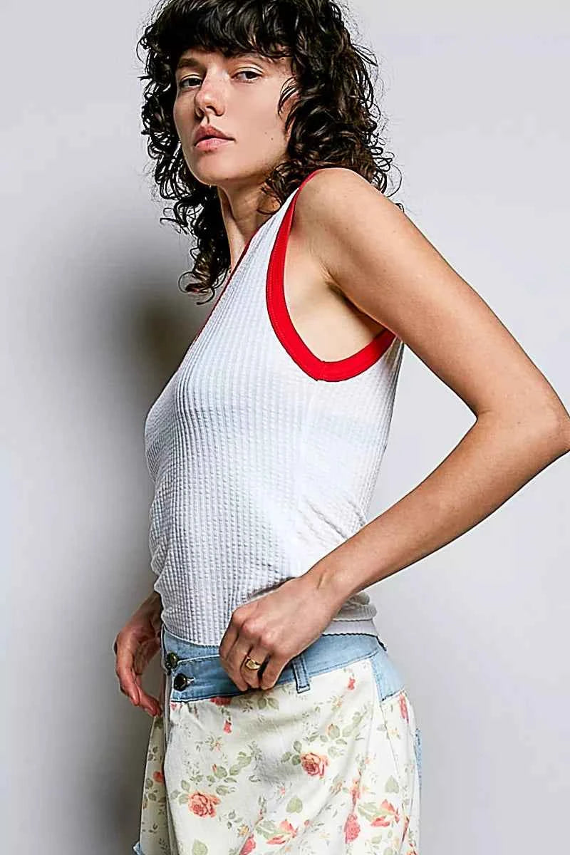V-Neck Sleeveless Ribbed Tank Top 副圖