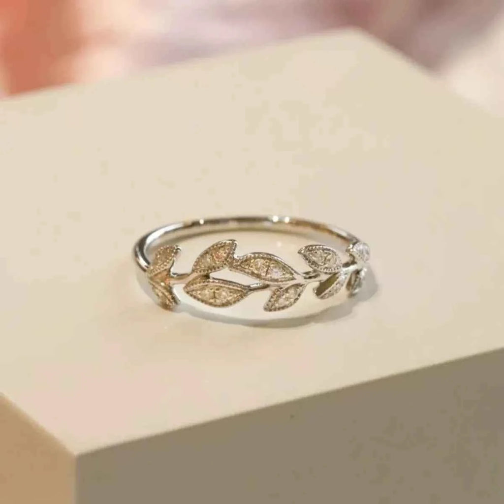 Nature-inspired leaf ring in silver-plated alloy — additional view 2