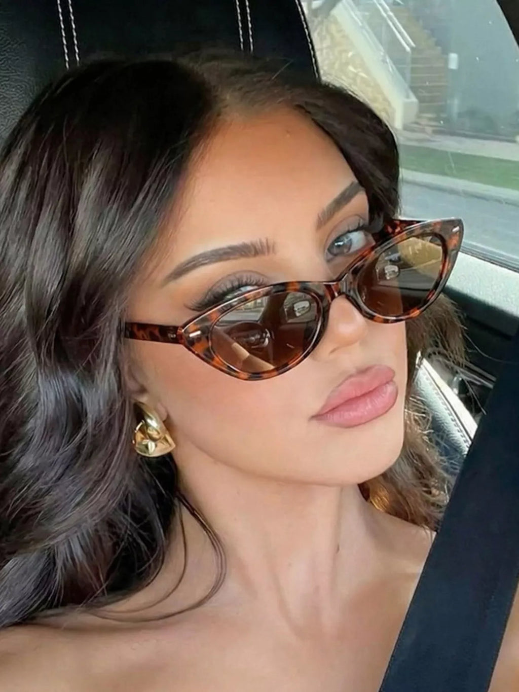 Vintage Cat-Eye Sunglasses — product image 3