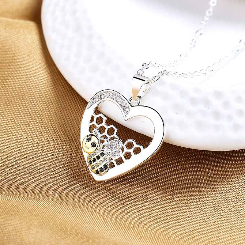 Sunflower and bee heart necklace — additional view 5