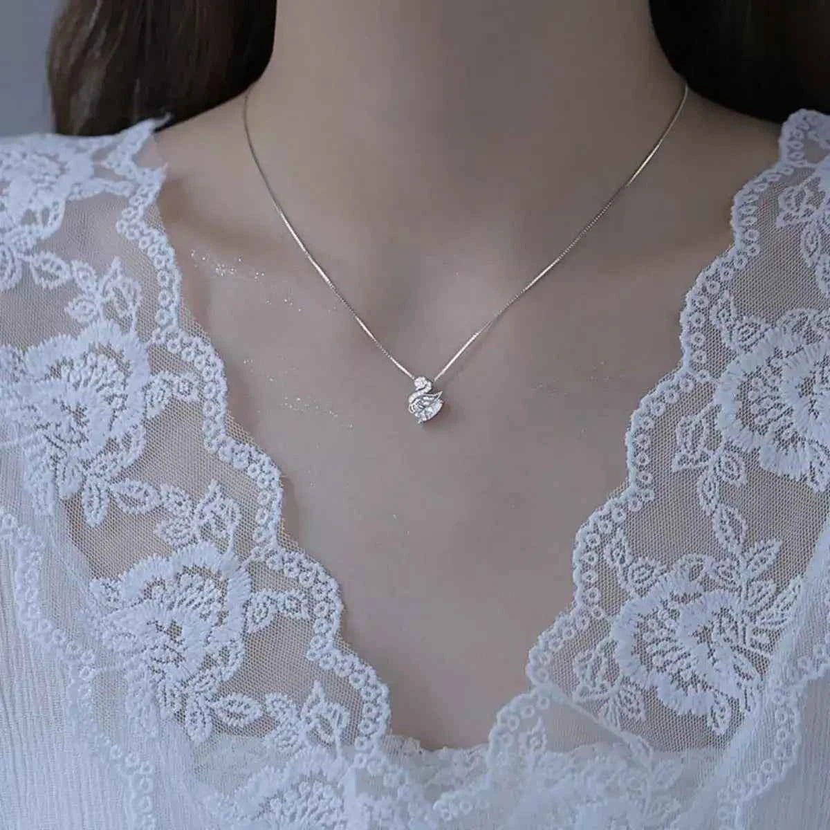 Zircon pendant necklace in silver-plated alloy — additional view 2