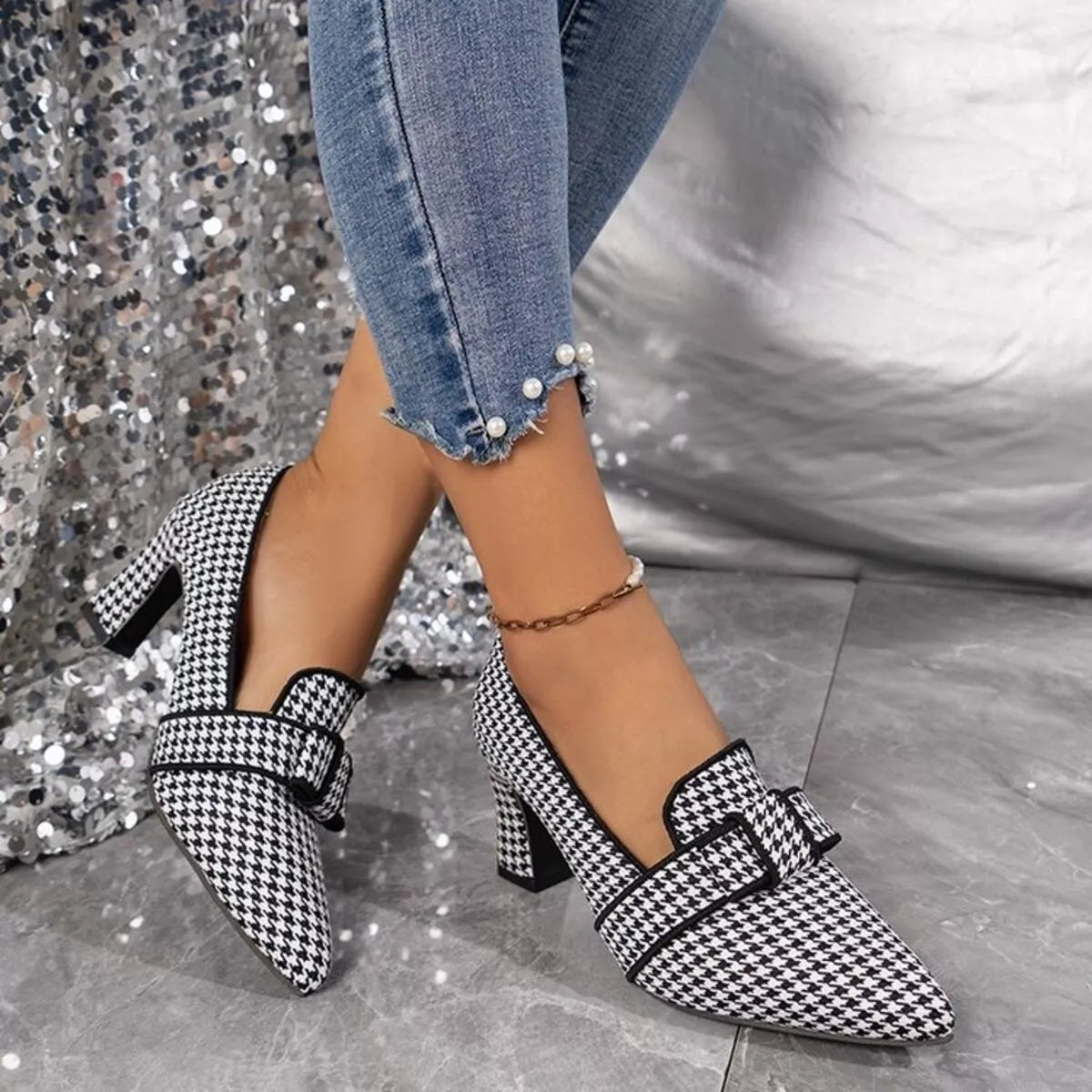 Point toe block heel pumps — additional view 2