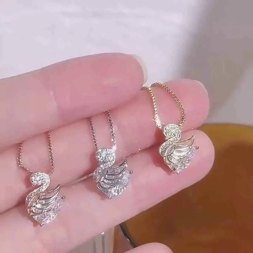 Zircon pendant necklace in silver-plated alloy — additional view 7