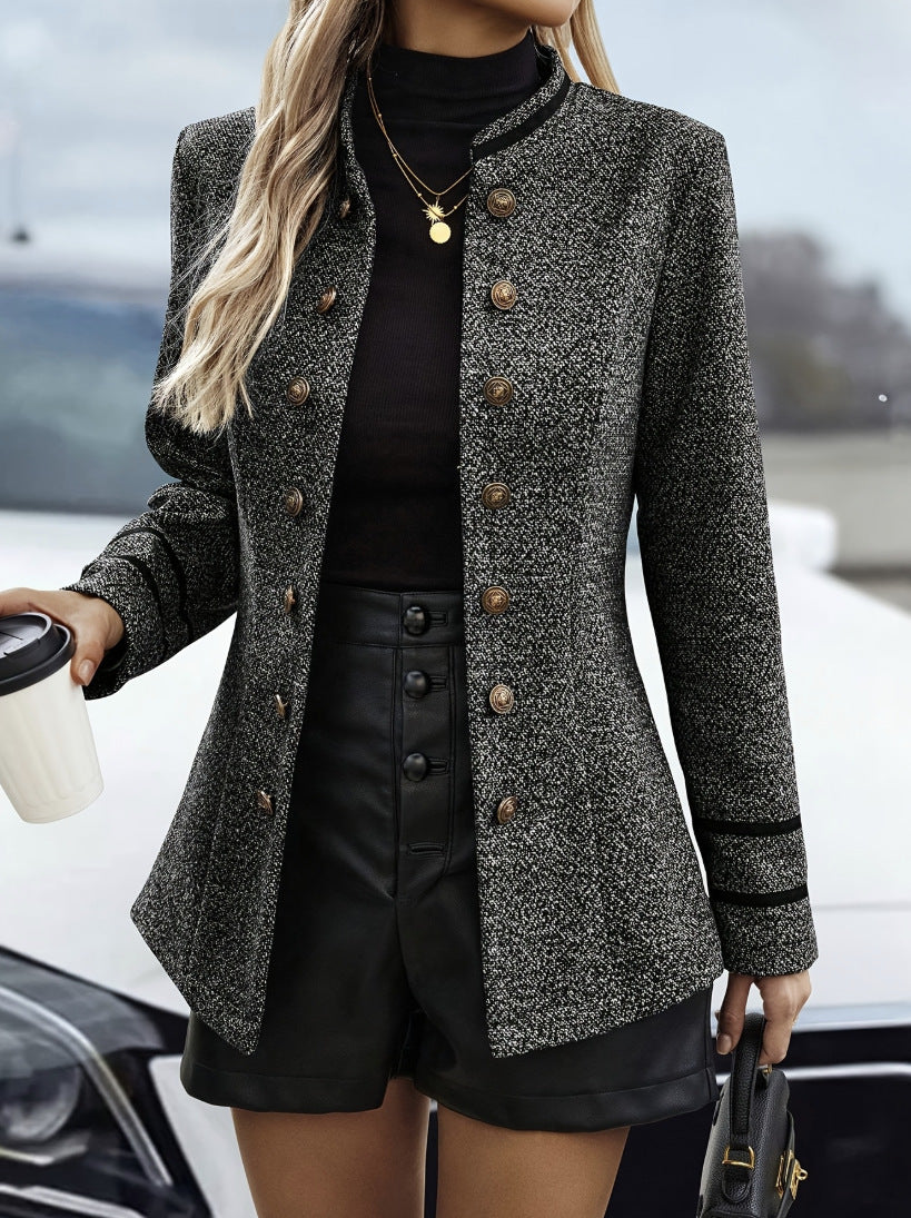 Double-breasted houndstooth coat, pattern detail