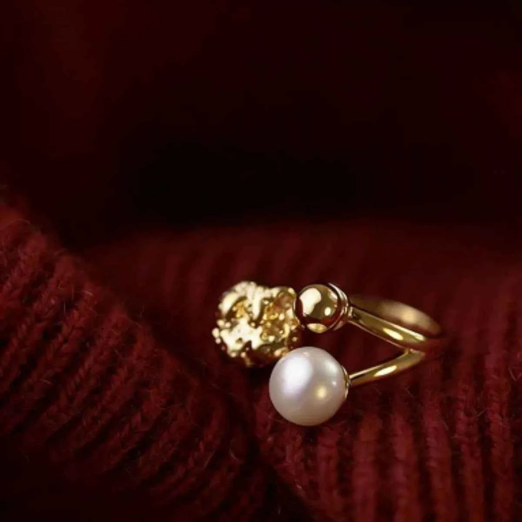 Cutout ring in 18K gold-plated stainless steel — additional view 3