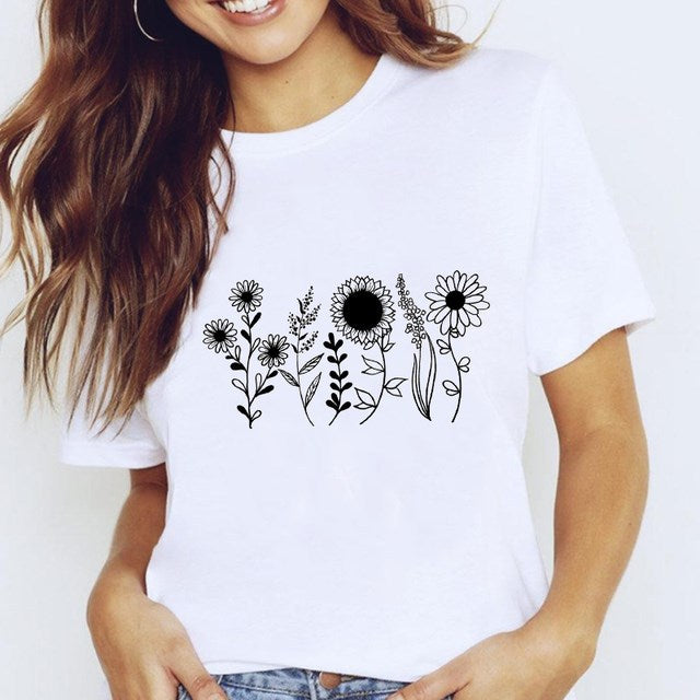 Women's Star Print Crew Neck T-Shirt, front product view