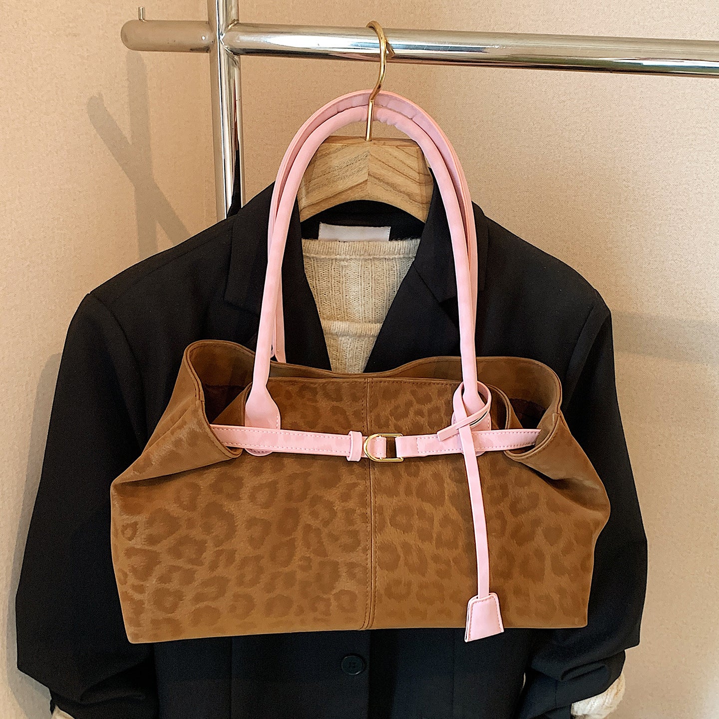 Leopard Print Patchwork Shoulder Bag - Minimalist PU Bag for Women, close-up product view