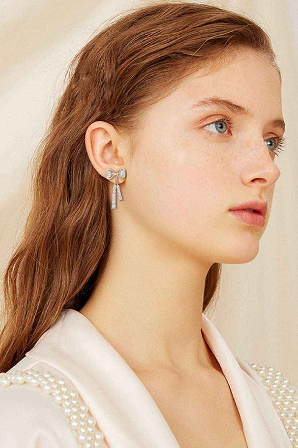 Cubic zirconia bow stud earrings 1.12 carat in silver-plated alloy — additional view 11