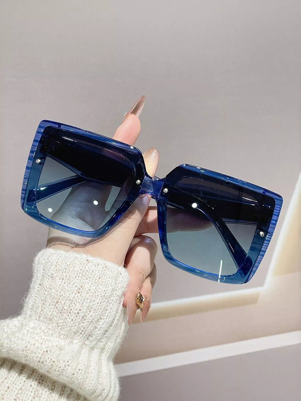 Oversized gradient square sunglasses — additional view 2