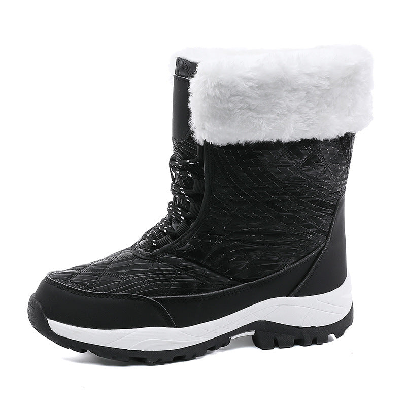 Beige snow boots