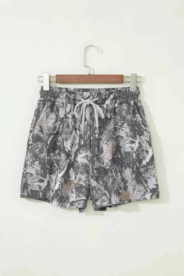 Abstract maple leaf print shorts with tie waist — additional view 3