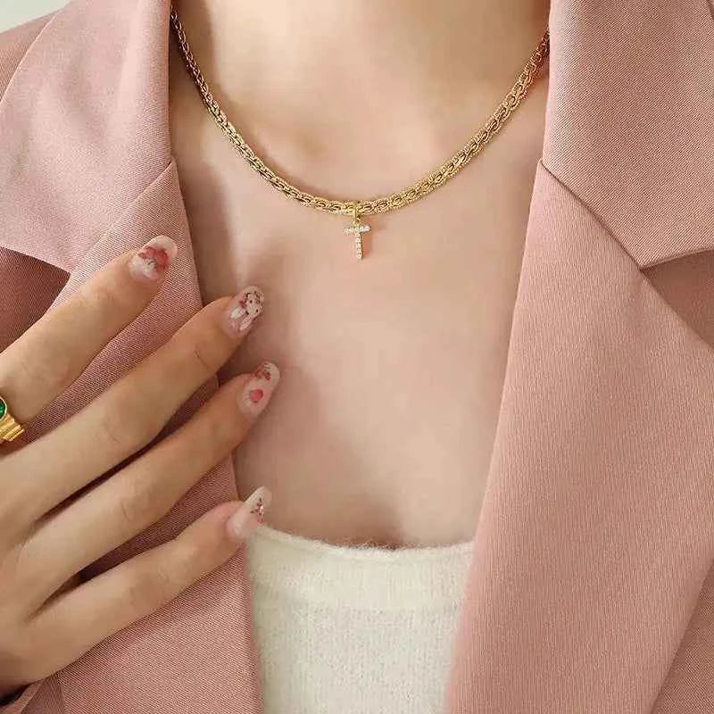 Letter pendant necklace in brass with zircon inlay — additional view 4