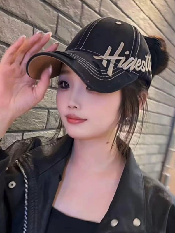 Embroidered baseball cap in off-white — additional view 6