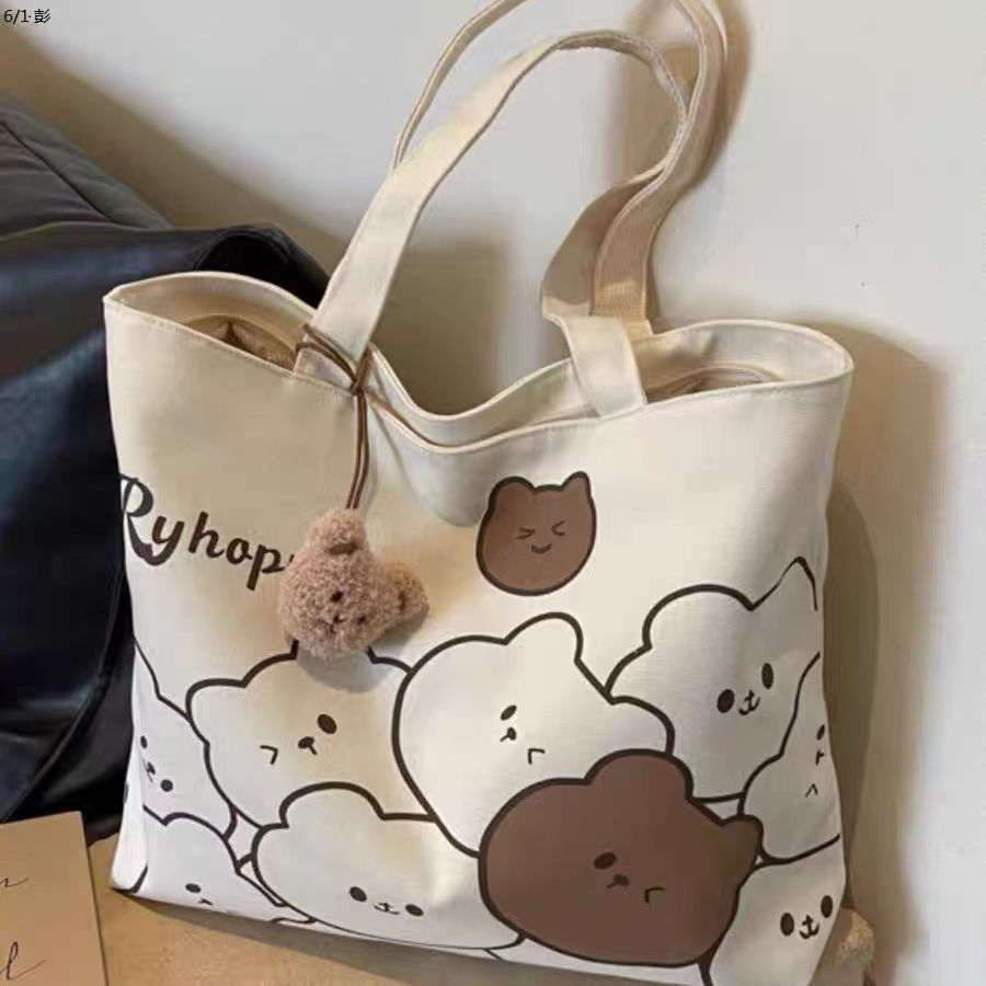 Bear motif bag bear pattern close-up