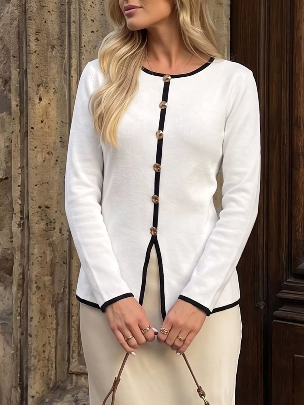 Contrast Trim Button Decor Knit Top view 3