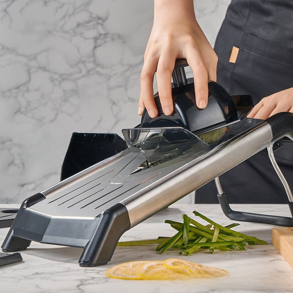 5-in-1 Multifunctional Vegetable Chopper view 4