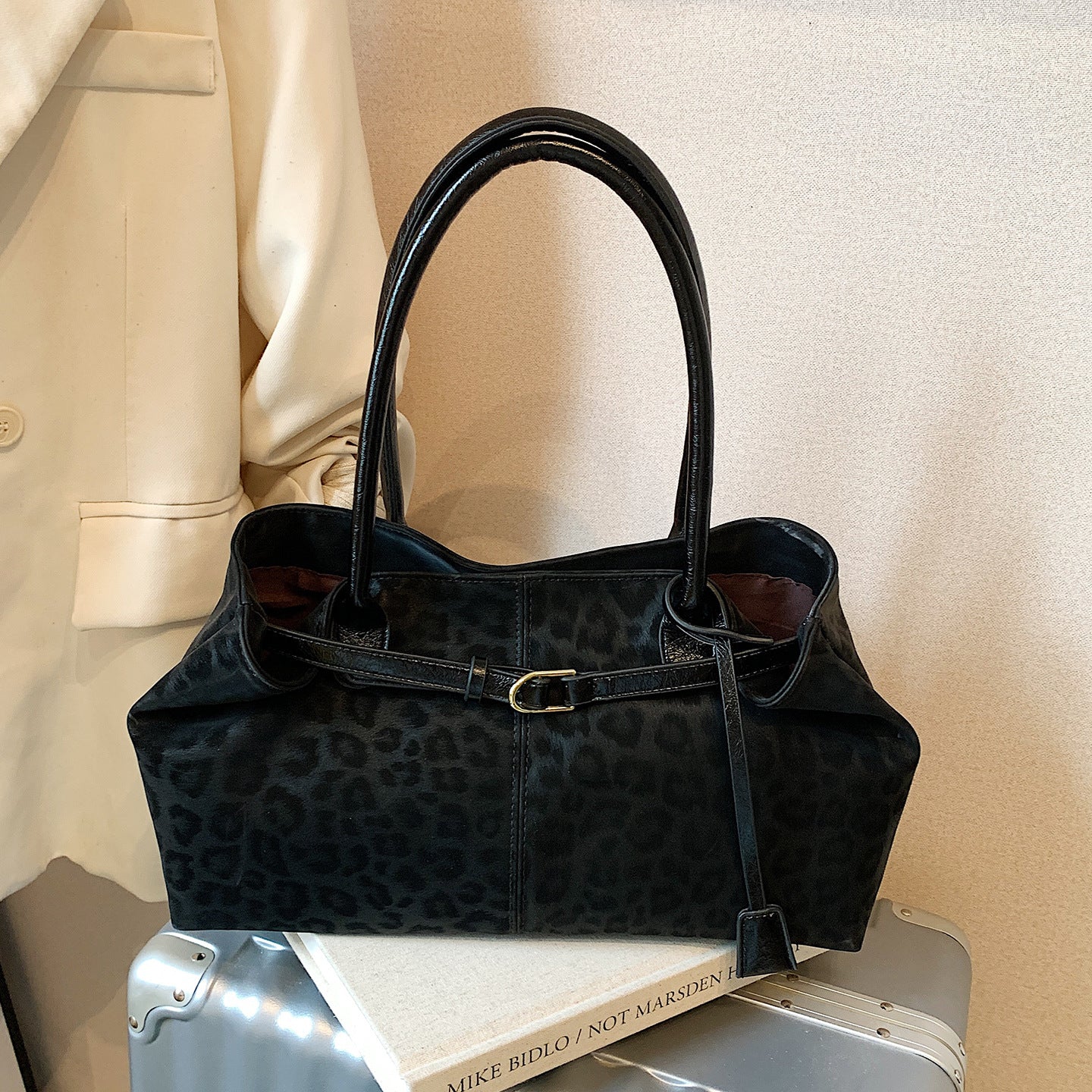 Leopard Print Patchwork Shoulder Bag - Minimalist PU Bag for Women, side product view
