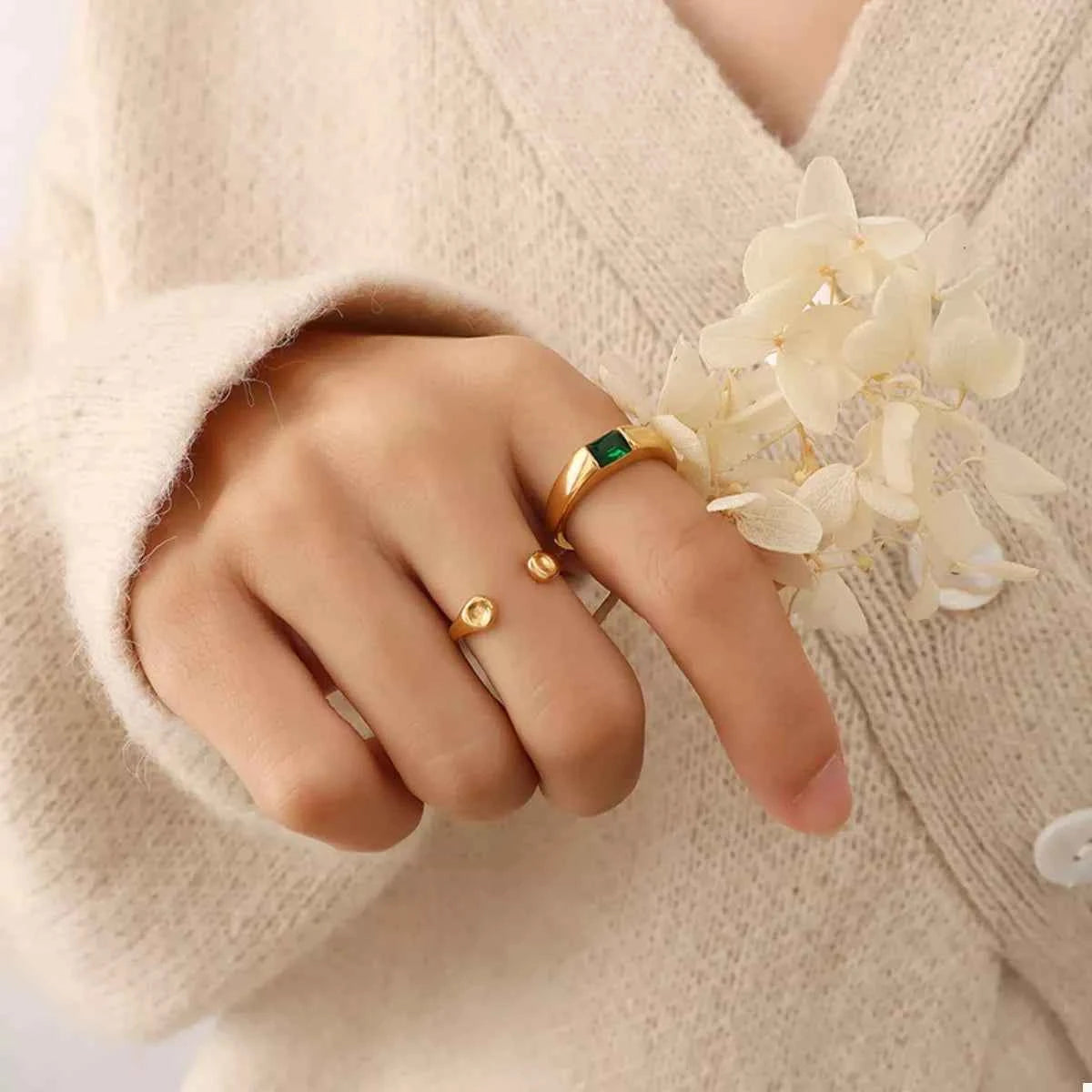 Zircon ring in 18K gold-plated titanium steel — additional view 4