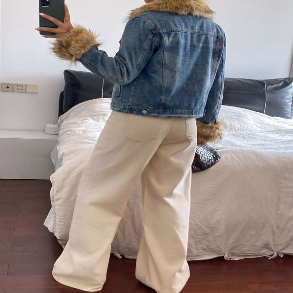 Cropped denim jacket with faux fur trim for women, image 2