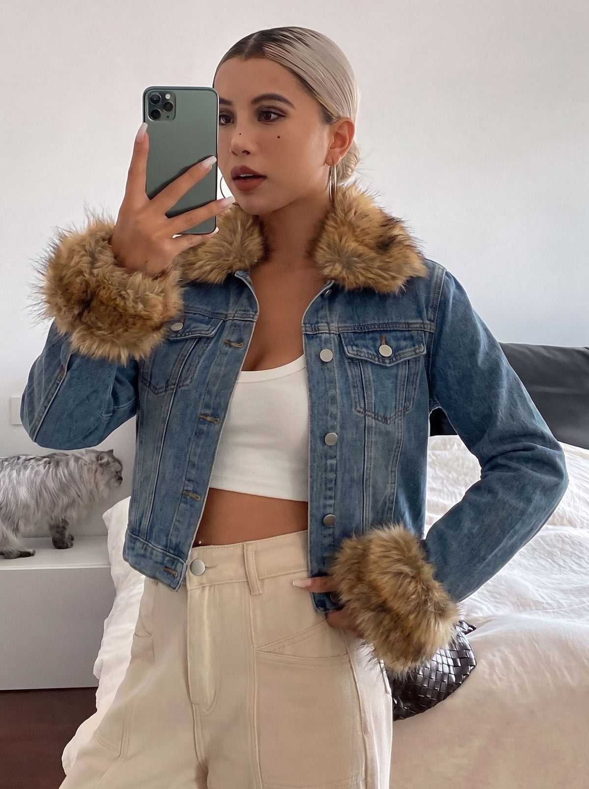 Cropped denim jacket with faux fur trim for women, image 6