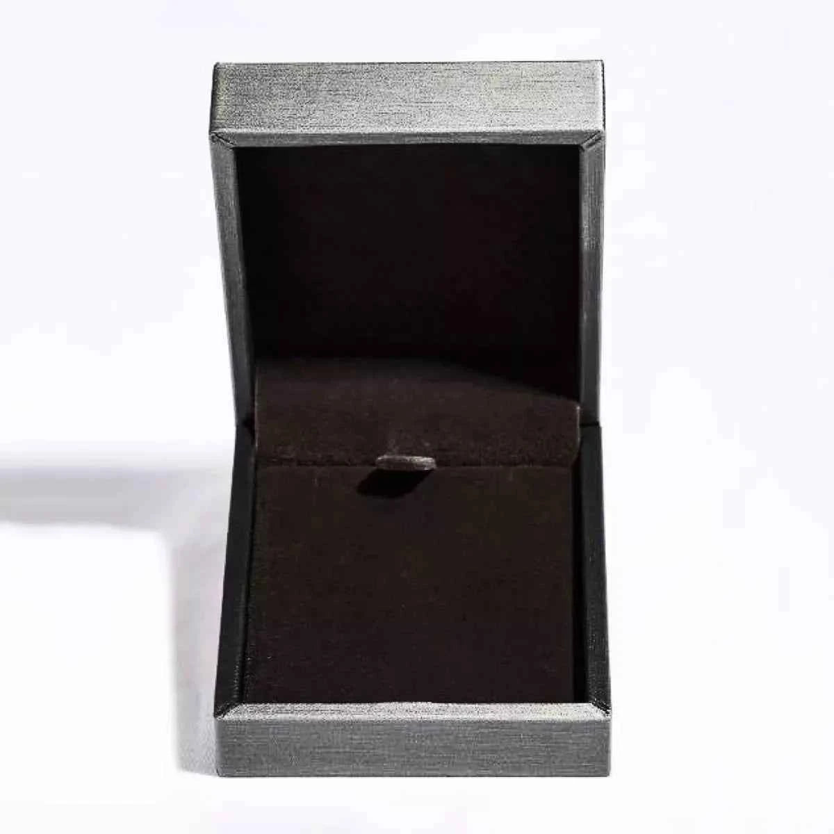 Freshwater pearl pendant necklace — additional view 8
