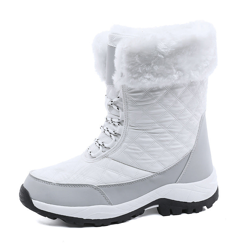Front zipper snow boots detail