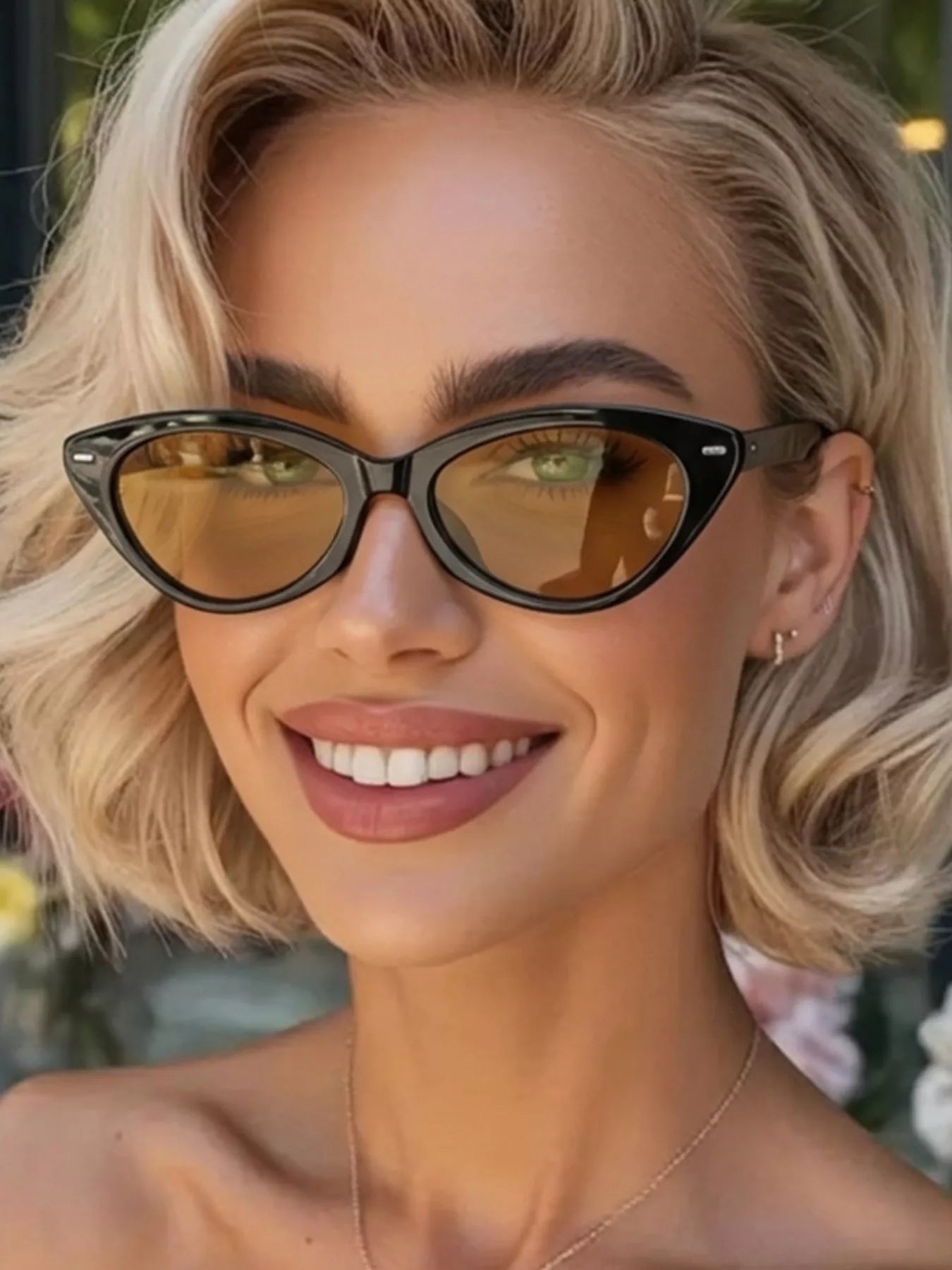 Vintage Cat-Eye Sunglasses — product image 2