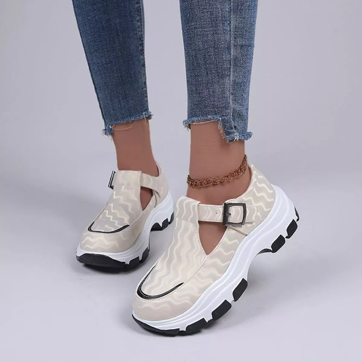 Round toe platform sneakers — additional view 6