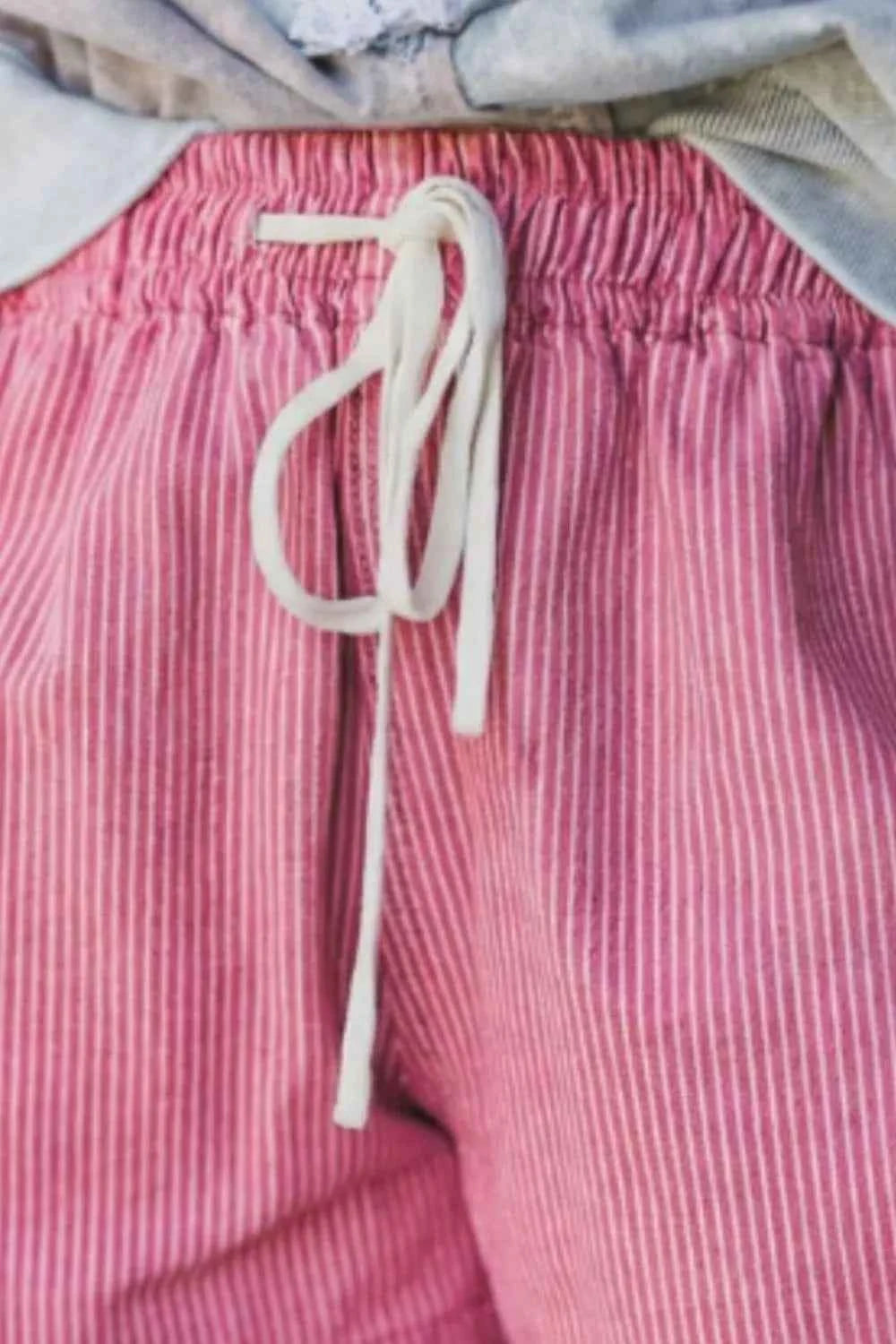 Striped shorts with elastic waist — additional view 3