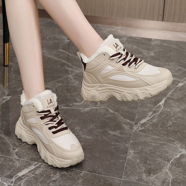 Winter boots pair front view