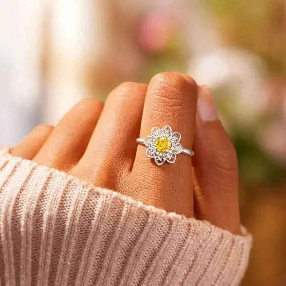 Zircon flower ring in silver-plated alloy — additional view 4