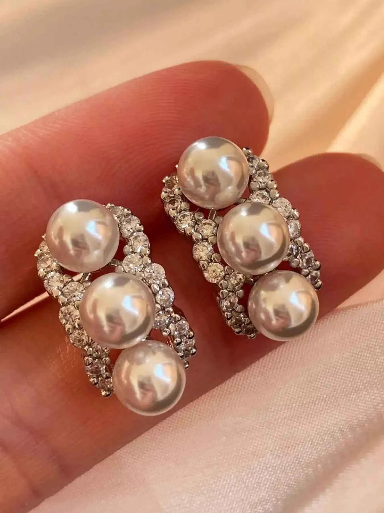 Zircon triple pearl drop earrings in silver-plated alloy — additional view 4