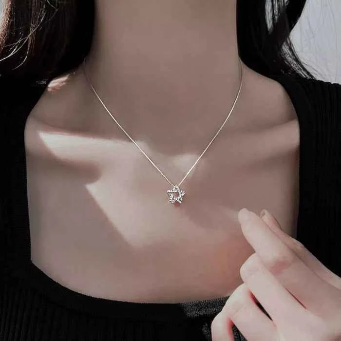 Zircon star necklace in silver-plated alloy — primary view