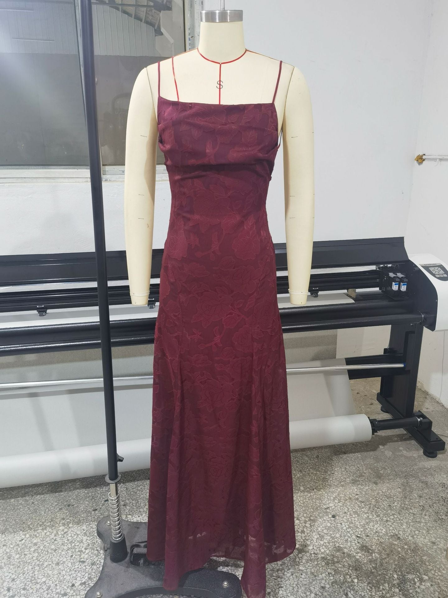 Lace backless evening dress — additional view 8